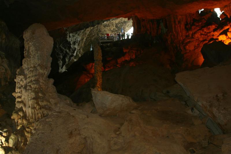 Ha Long Bay, cave