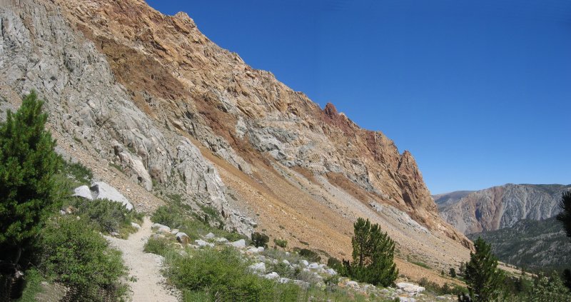 paiute pass east pano.jpg