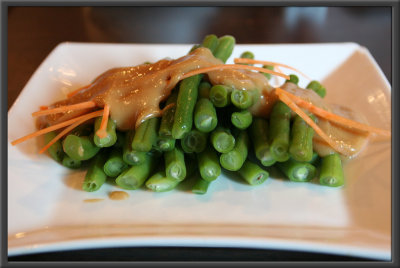 String beans with peanut butter sauce 齴ļ