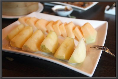 After Meal Fruit: Apple and Melon ˮ: ƻ͹ܹ