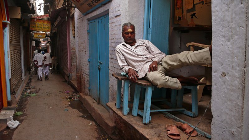 Alley dweller, Varanasi, India, 2008