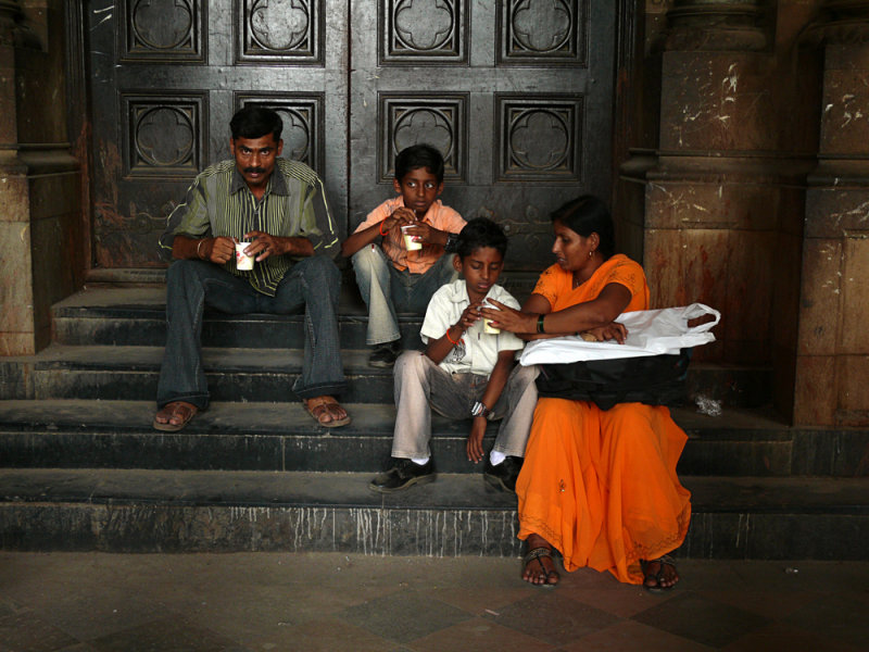 Family in transit, Mumbai, India, 2008