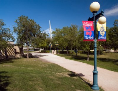 Path to Provencher Bridge