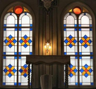 g3/82/474982/3/53085278.StainedGlassWindowsinSynagogue.jpg