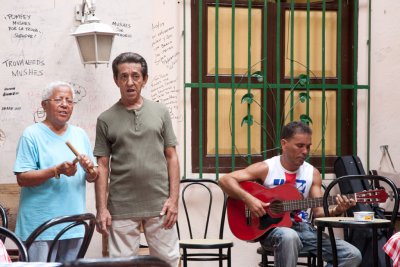 Msicos en La Casa de la Trova Santiago de Cuba