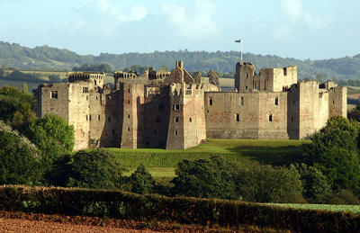 g3/82/646082/3/57247376.104_0418RAGLANCASTLE.jpg