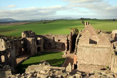 g3/82/646082/3/57247764.1910RAGLANCASTLE.jpg