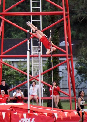 PoleVault-4920 EMAILcopy.jpg