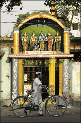 Hyderabad_muslim  temple.jpg