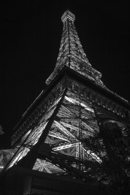 the eiffel tower replica - las vegas, nevada (night shot)