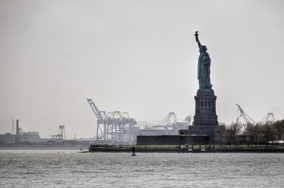 the statue of liberty from battery park