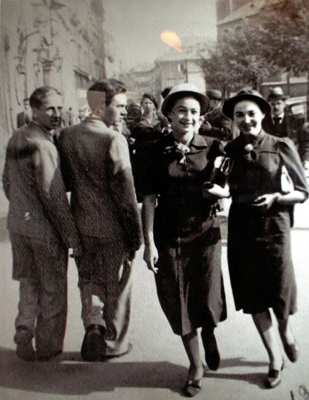 Jewish girls  in Cracov before II World War