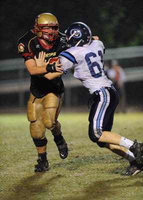 GACSFootball102309_168_5x7.jpg