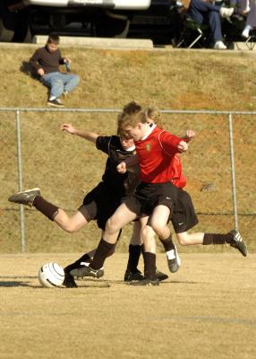 DragonsSoccer030406_026.jpg