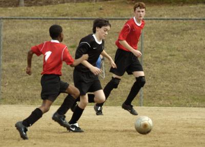 DragonsSoccer031106_015.jpg