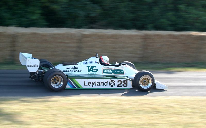 Williams FW07