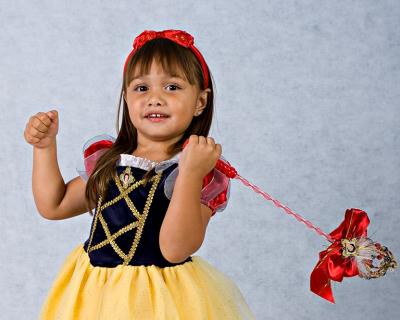 g3/83/338983/3/52971841.NicoleSnowWhite.jpg