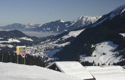 Kleinwalsertal - Winterwanderung Höhenweg Fuchsfarm nach Baad