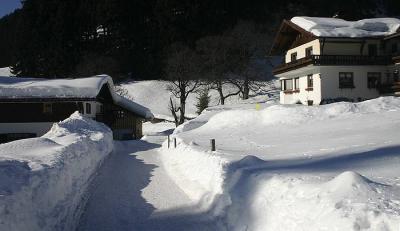 Kleinwalsertal - Winterwanderung Hhenweg Fuchsfarm nach Baad
