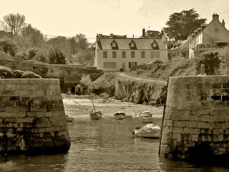 LE DE GROIX- PORT LAY