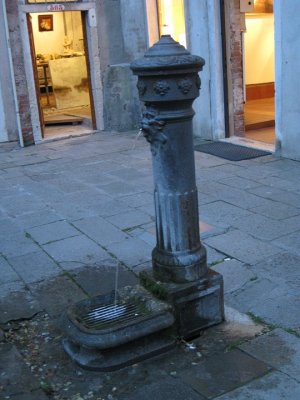 Fountain in Campo Barbaro while looking for relics