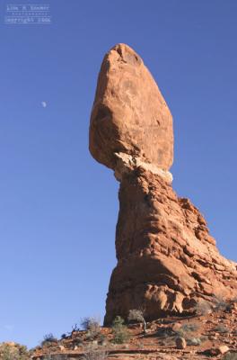 Moonrise by Balanced Rock