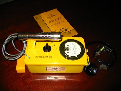 Lionel CD V-700 Civil Defense Geiger Counter