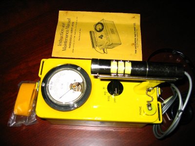 Victoreen CD V-700 Geiger Counter - Survey Meter - Civil Defense