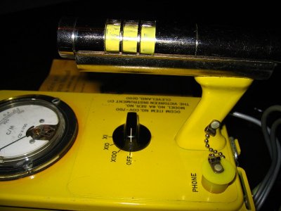 Victoreen CD V-700 Geiger Counter