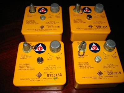 CD V-750 Dosimeter Charger