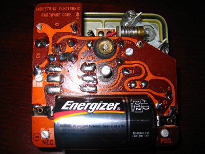 CD V-750 Dosimeter Charger
