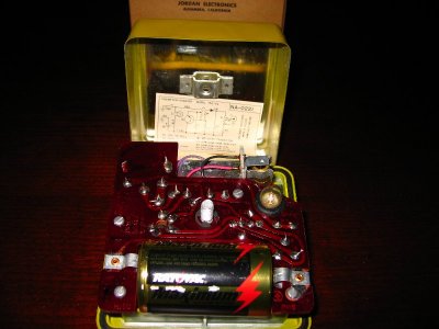 CD V-750 Dosimeter Charger