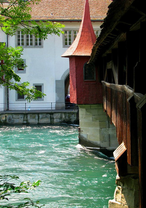 le long du petit vieux pont