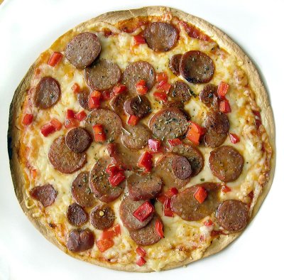 Pizza aux trois saucisses du caf Azimut