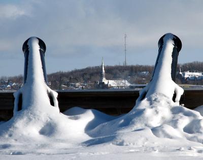 LES CANONS DE LA VIEILLE CAPITALE