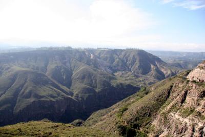 road to otavalo 2.jpg