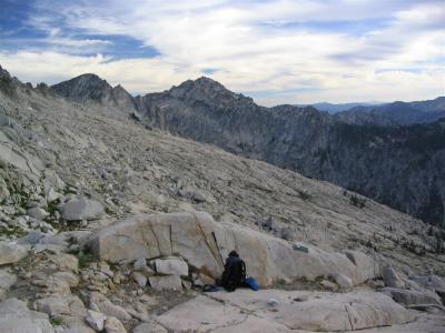 View north towards Thompson Peak, Caesar Pk, and Kalmia Lake along the Alps Hi route
