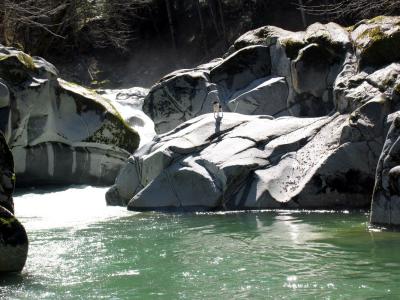 Elk creek cascade