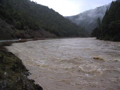 Klamath River at flood stage, Hwy 96