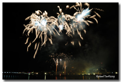 Vivocity Fireworks 028.jpg