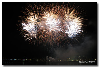 Vivocity Fireworks 033.jpg
