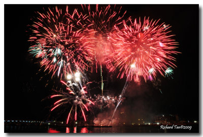 Vivocity Fireworks 070.jpg