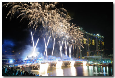 Double Helix Bridge Fireworks 22.jpg