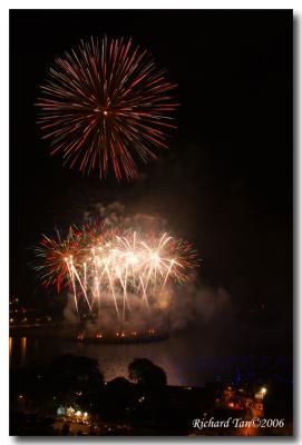 Fireworks 2006 046.jpg