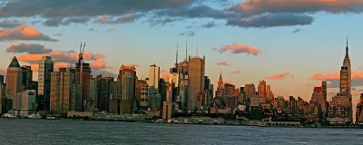 e 5PANORAMA  ps cs2 4 shots  NYC hudson  merged only.jpg