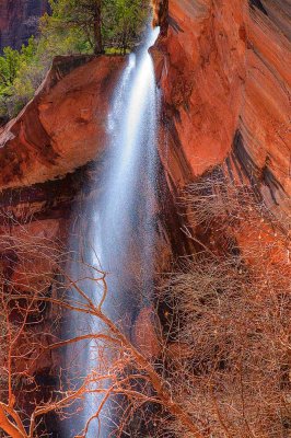 The waterfall from Middle Emerald Pool to Lower Emerald Pool