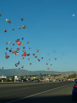 balloon race 032 from mccarran blvd