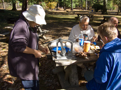 JJ Cracking Walnuts1181.jpg