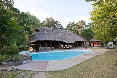 Gweta Rest Camp ~ pool and bar