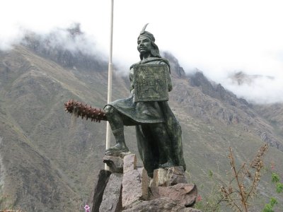 The Inka Statue at KM82